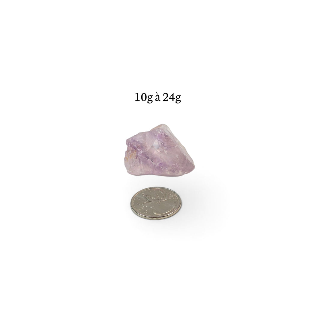 Améthystes brutes naturelles aux nuances de mauve variées, disponibles en pierres de 10 g à 24 g.