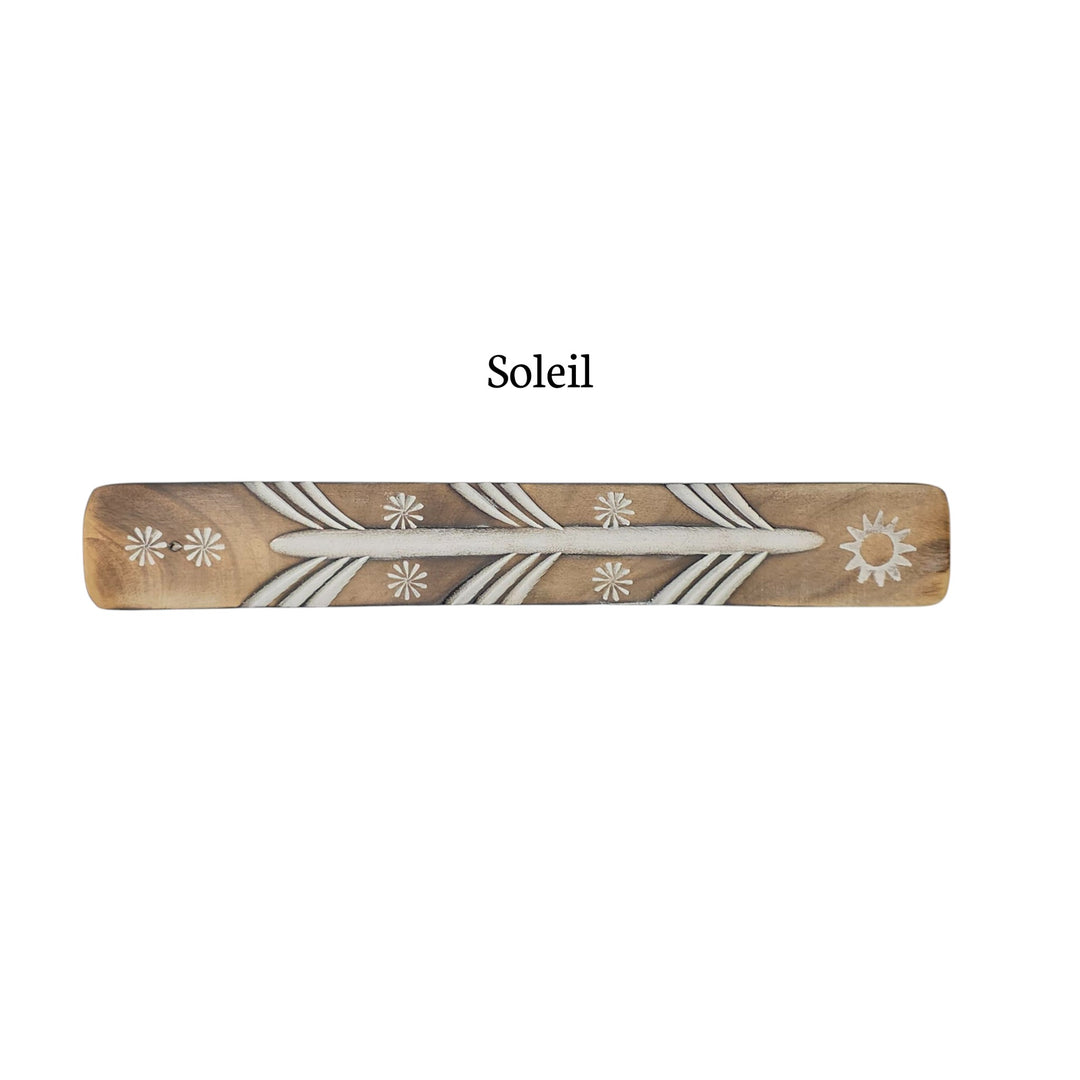 Porte-encens en bois au motif soleil, aspect antique.